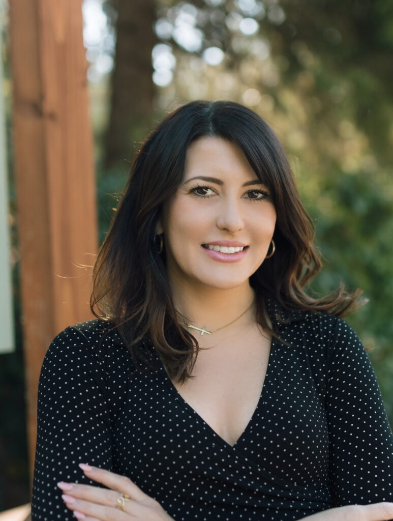 picture of women in black shirt